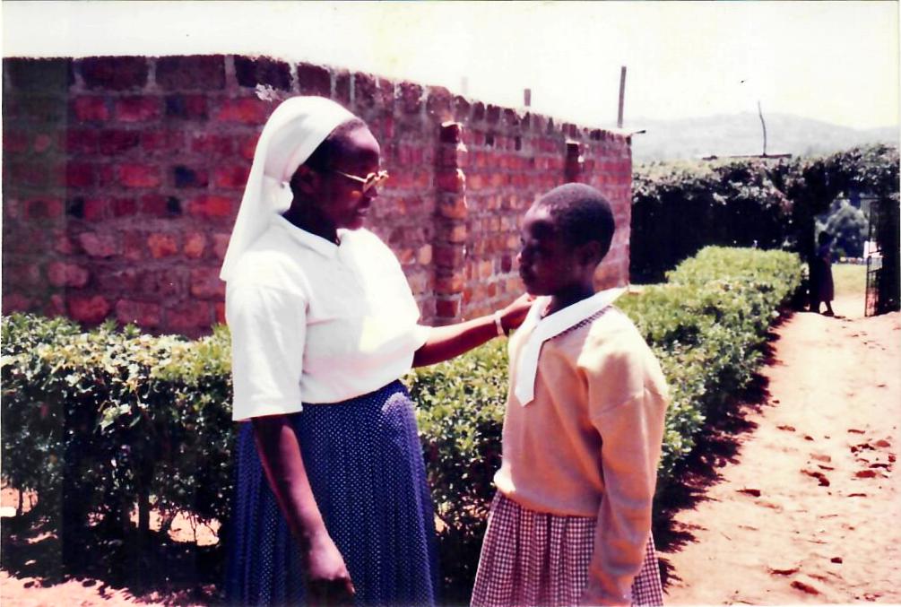  photo of Sister Mamwacha and a student